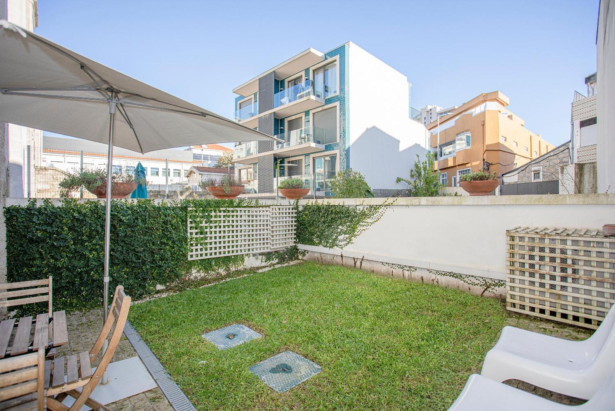 Ferienwohnung Liiiving In Porto - Garden Light Mezzanine Exterior foto